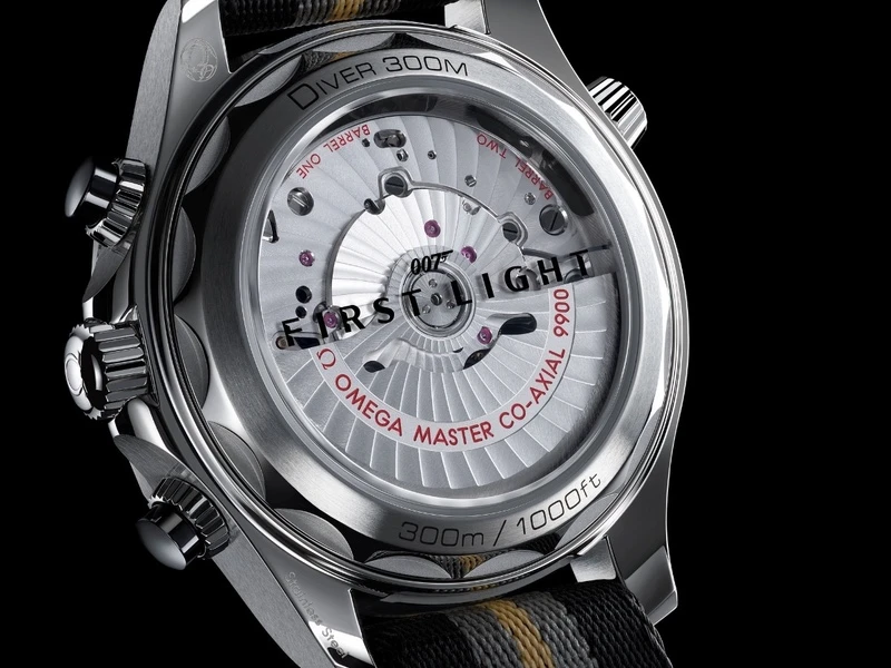 Chronographe Omega Seamaster Diver 300M 007 First Light