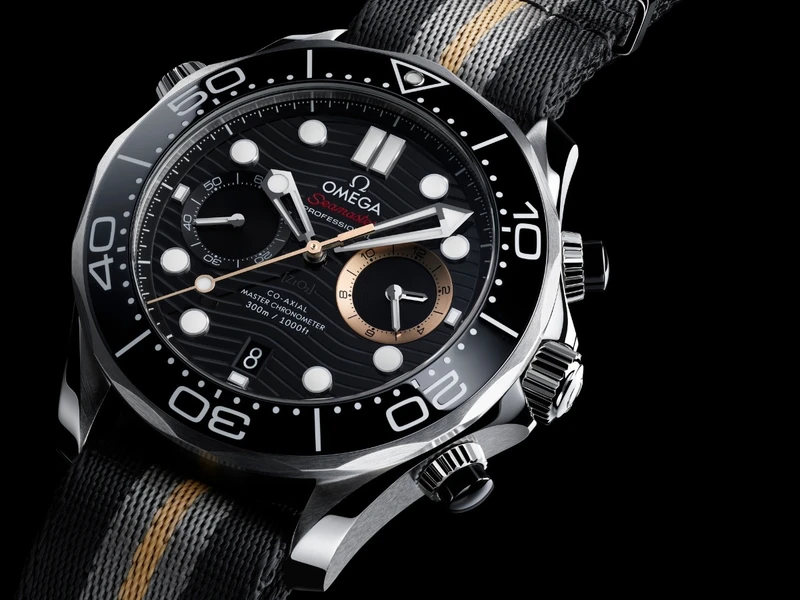 Chronographe Omega Seamaster Diver 300M 007 First Light