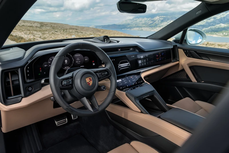 Porsche Cayenne Coupé Electric cockpit intérieur