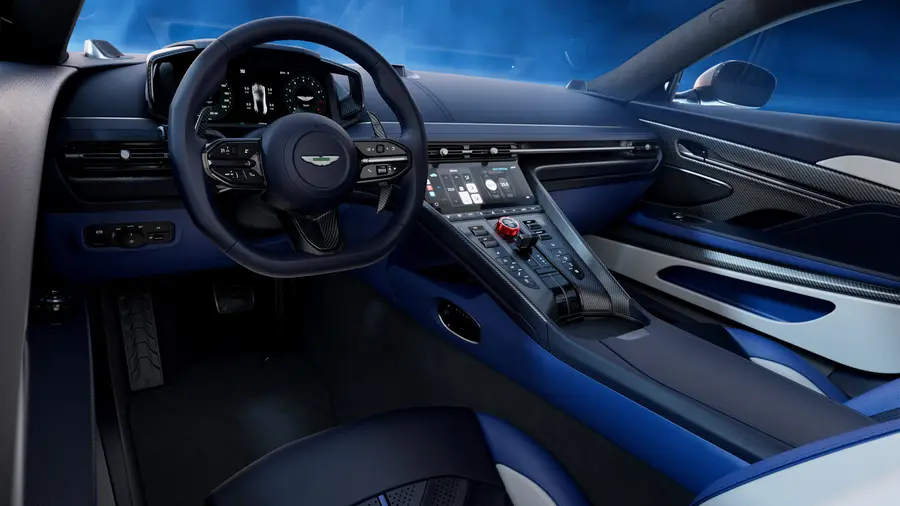 Tableau de bord Aston Martin DB12-S