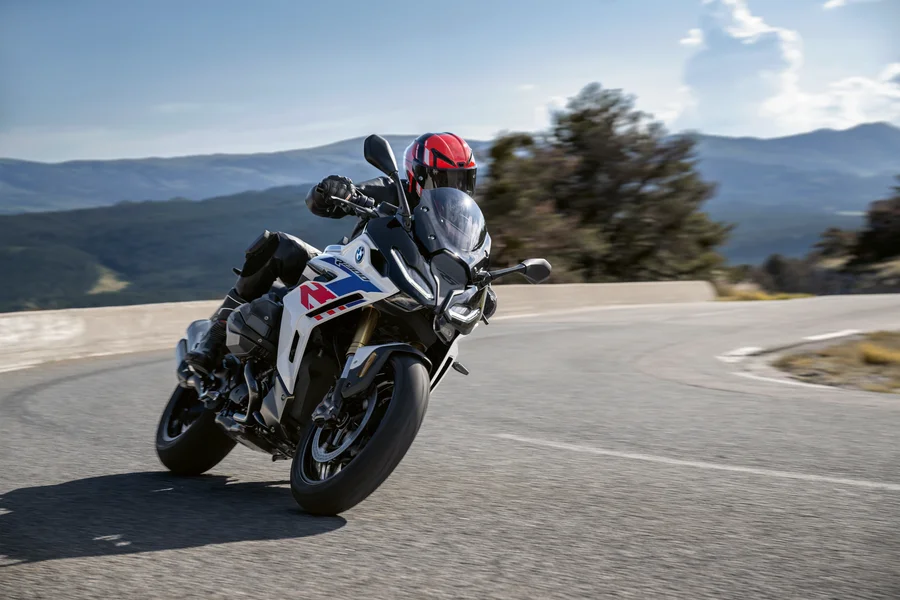 Moto BMW R 1300 RS, grande routière sportive