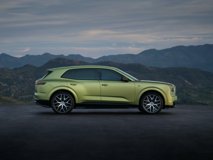 Bentley Torcal SUV électrique côté latéral