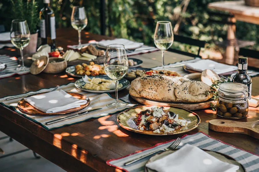 La cuisine au Phāea Cretan Malia resort en Crète