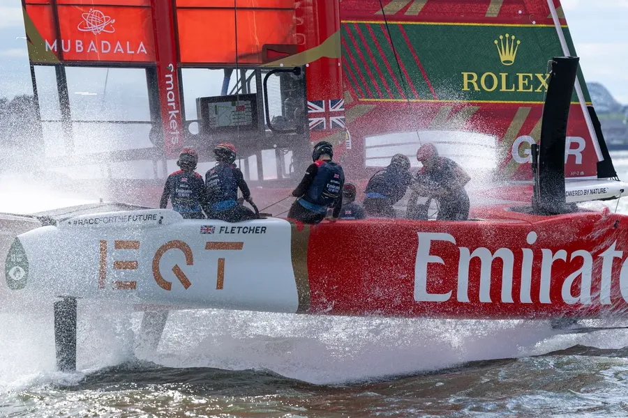 Hannah Mills à bord de l’Emirates GBR SailGP Team, lors de l’étape de New York 2026.