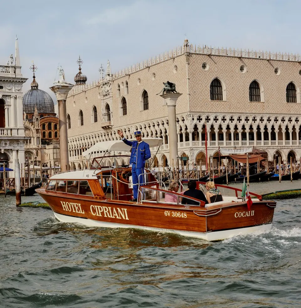 La vedette devant le Palais des Doges. Hôtel Cipriani Venise