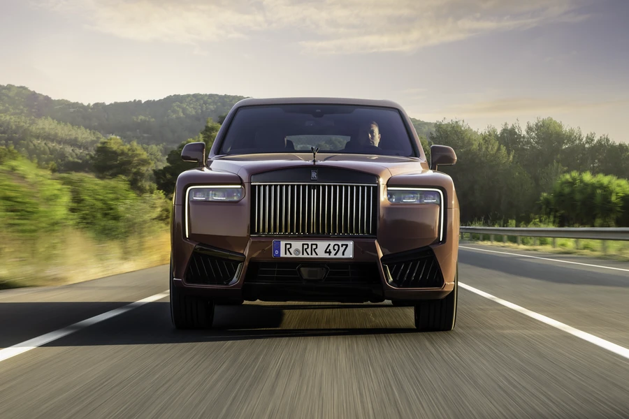 Rolls-Royce Cullinan face avant