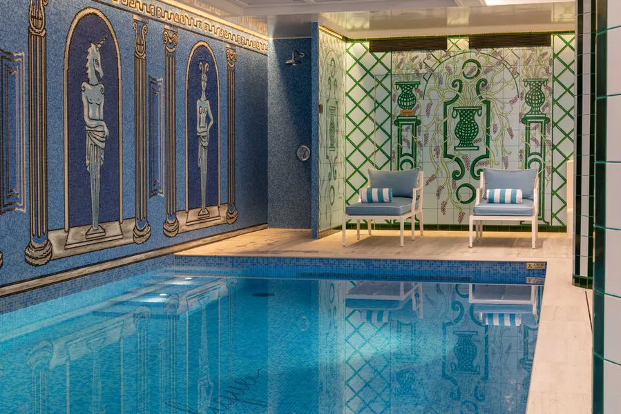 Piscine hôtel Le Magnifique Paris 14e