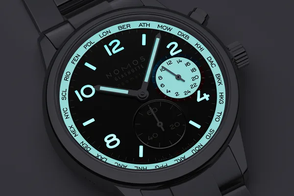 NOMOS Club Sport neomatik Worldtimer dark