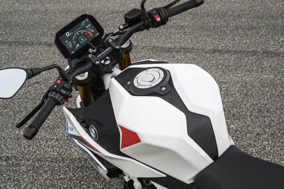 Nouvelle BMW F 450 R.