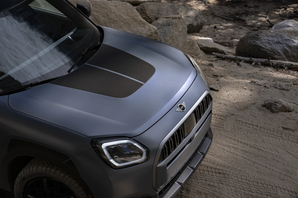 Face avant MINI Countryman C Untamed le SUV tout-terrain