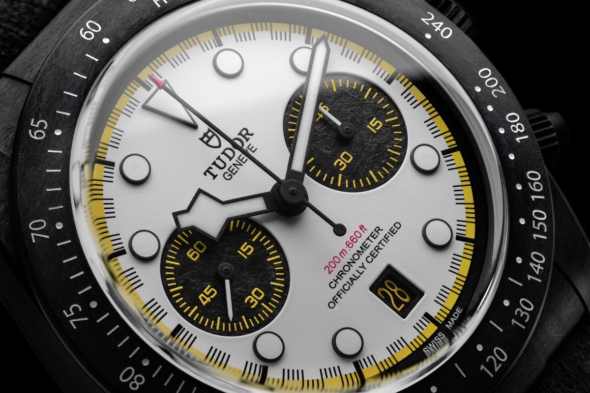 Montre TUDOR Black Bay Chrono « Carbon 26 » : une belle mécanique de course