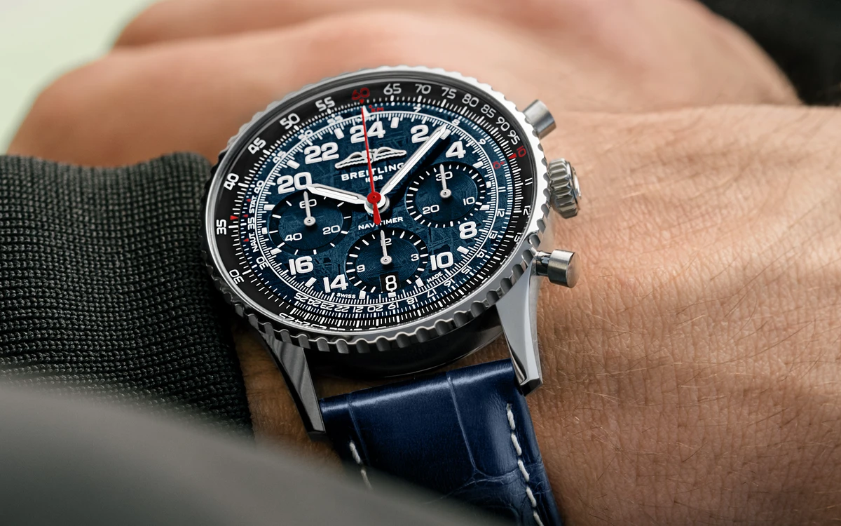 Breitling Navitimer Cosmonaute Artemis II : quand une météorite rencontre la conquête spatiale