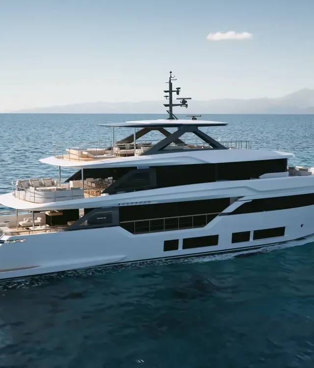 Custom Line Navetta 35 : le nouveau joyau du yachting de luxe italien
