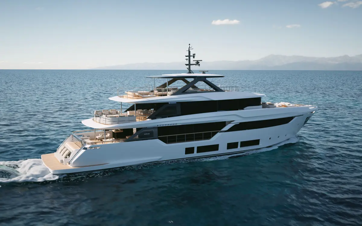 Custom Line Navetta 35 : le nouveau joyau du yachting de luxe italien