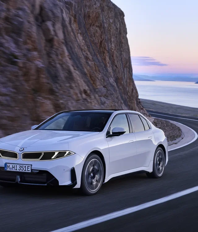 BMW i3 50 xDrive : une berline électrique premium redéfinie