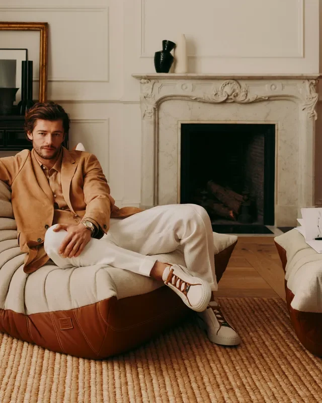 BOSS et Ligne Roset réinventent le Togo, entre tailoring et design contemporain