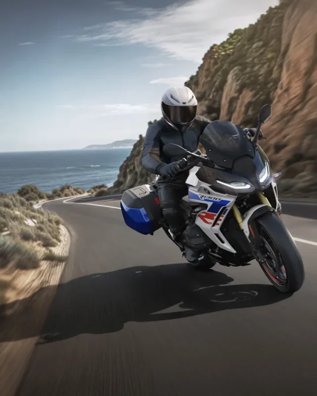 BMW R 1300 RS : la grande routière sportive au caractère affirmé