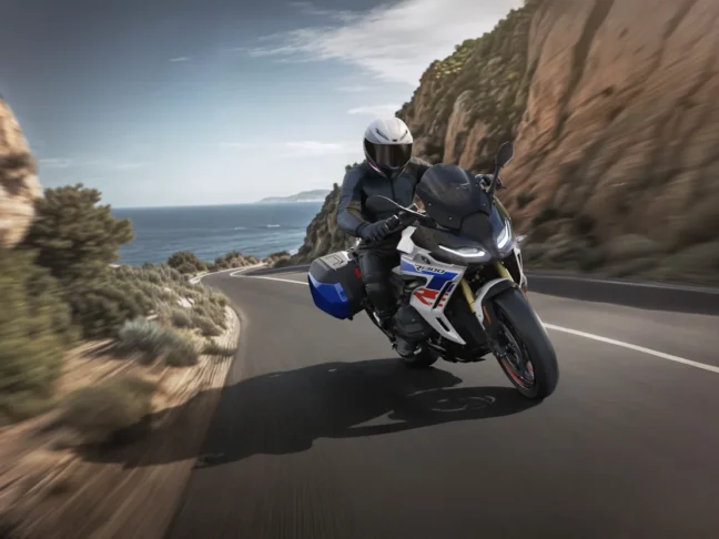 BMW R 1300 RS : la grande routière sportive au caractère affirmé