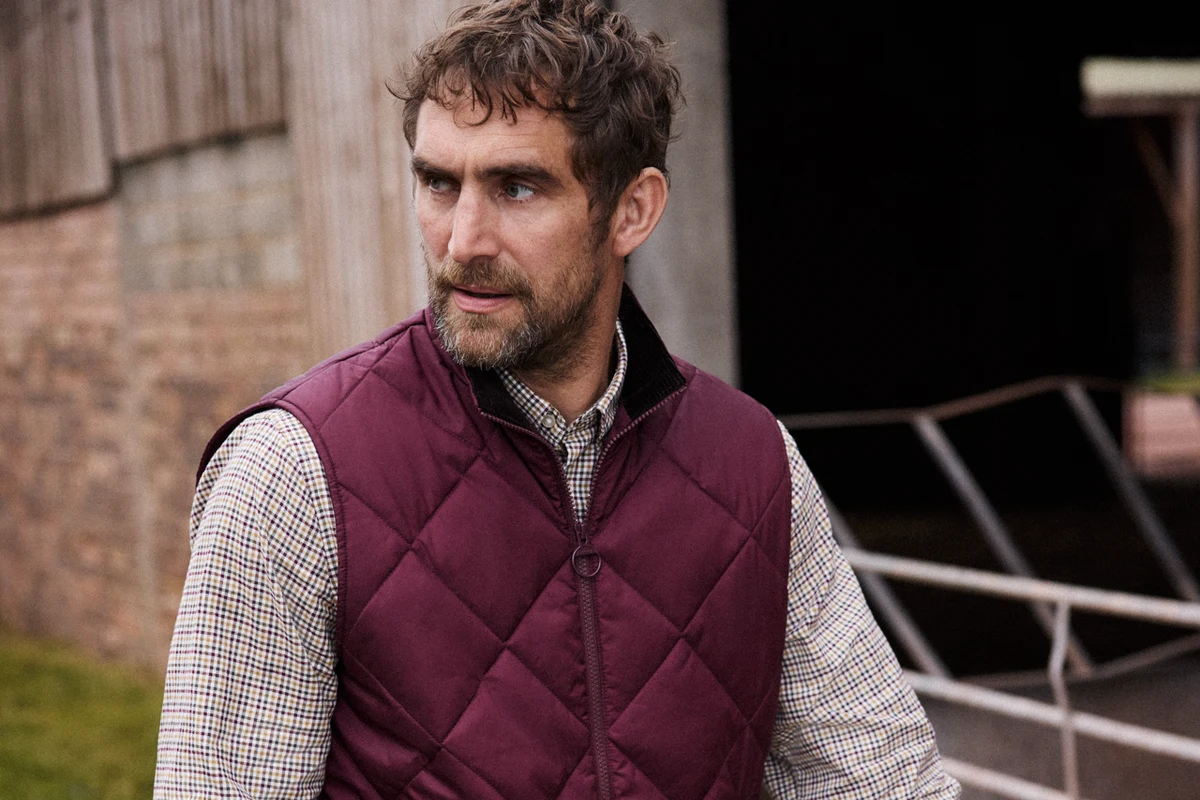 Le Countrywear selon Barbour, entre fonctionnalité et élégance décontractée.