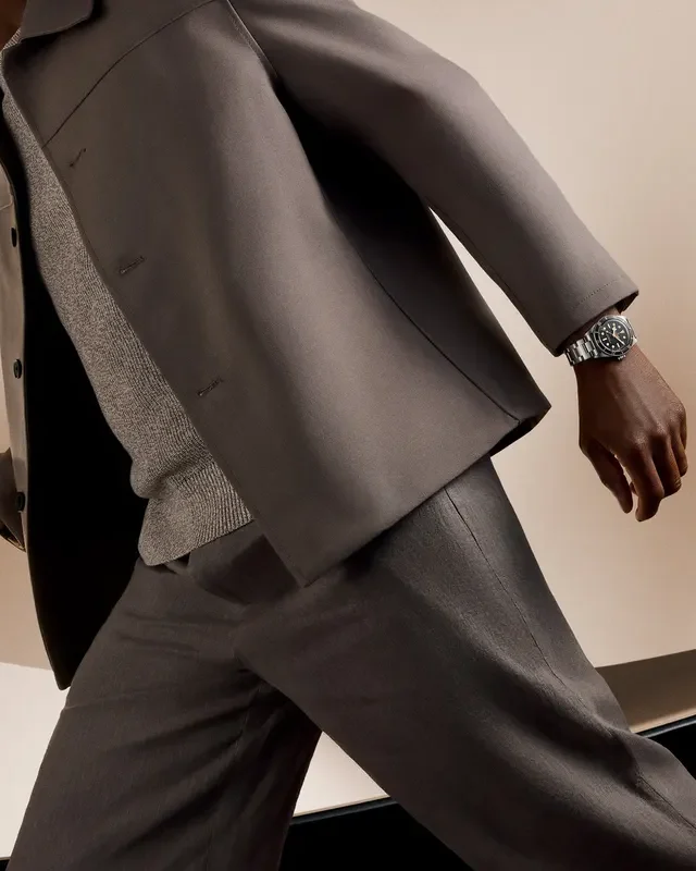 Pourquoi les montres sport de luxe reviennent sous les 40 mm ?