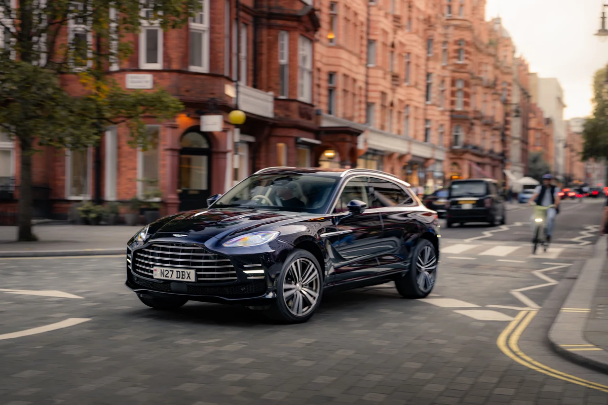 Aston Martin DBX GT