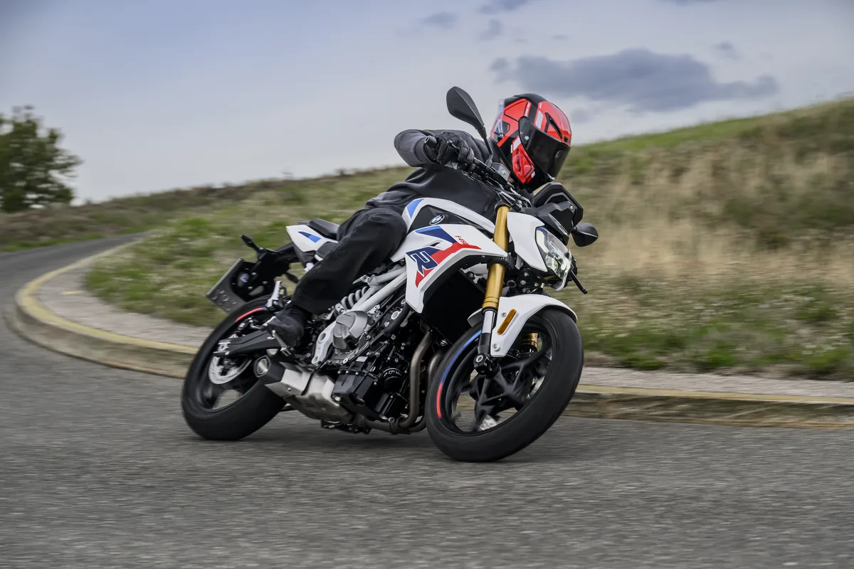 Nouvelle BMW F 450 R. Un roadster léger, agile et affirmé.